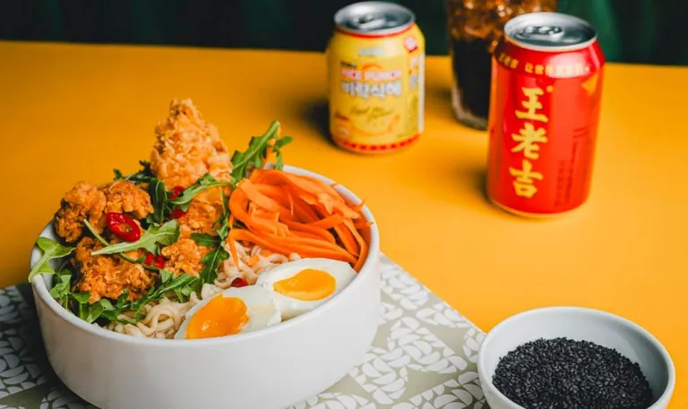 Asiatische Küche in knuspriger Form: 4 Ideen für Gerichte mit Hähnchen